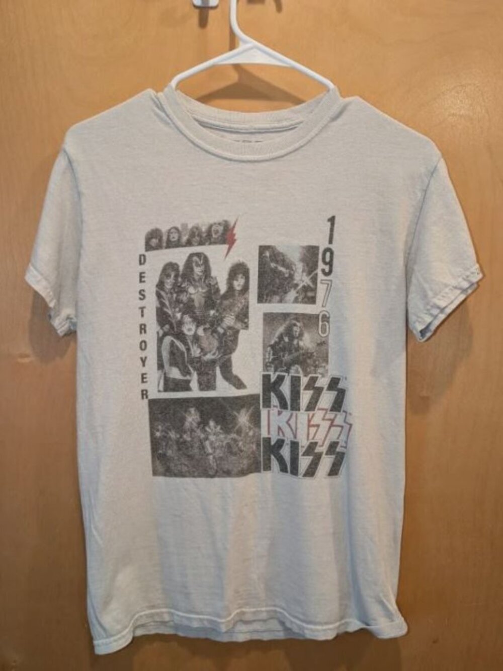 KISS Destroyer 1976 Tour T-shirt. Size Small